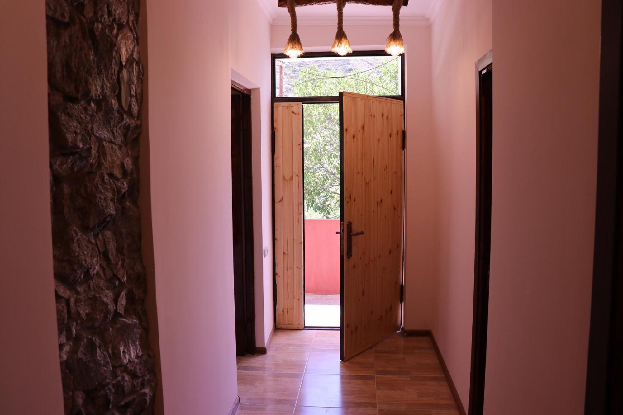 Legend Guest House Artabuynk Exterior photo